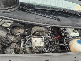 Volkswagen Crafter 2.0 TDi picture 11