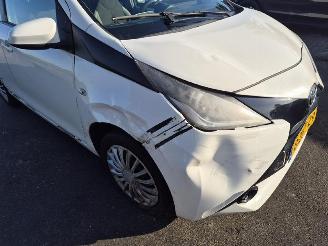 Toyota Aygo 1.0 12v picture 5