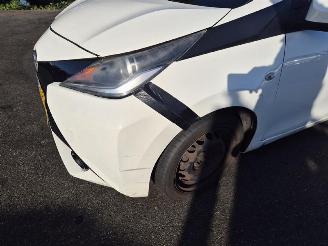 Toyota Aygo 1.0 12v picture 9