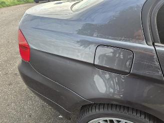 BMW 3-serie 320i picture 8