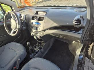 Chevrolet Spark 1.0 16v picture 5