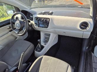 Volkswagen Up! 1.0 12v picture 6