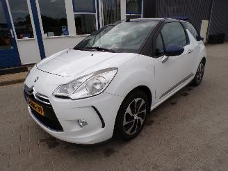 Unfallwagen Citroën DS3 Cabrio 1.2 VTi Chic 2013/9