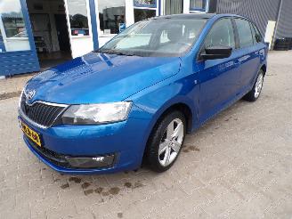 Vaurioauto  passenger cars Skoda Rapid 1.2 TSI 2015/1