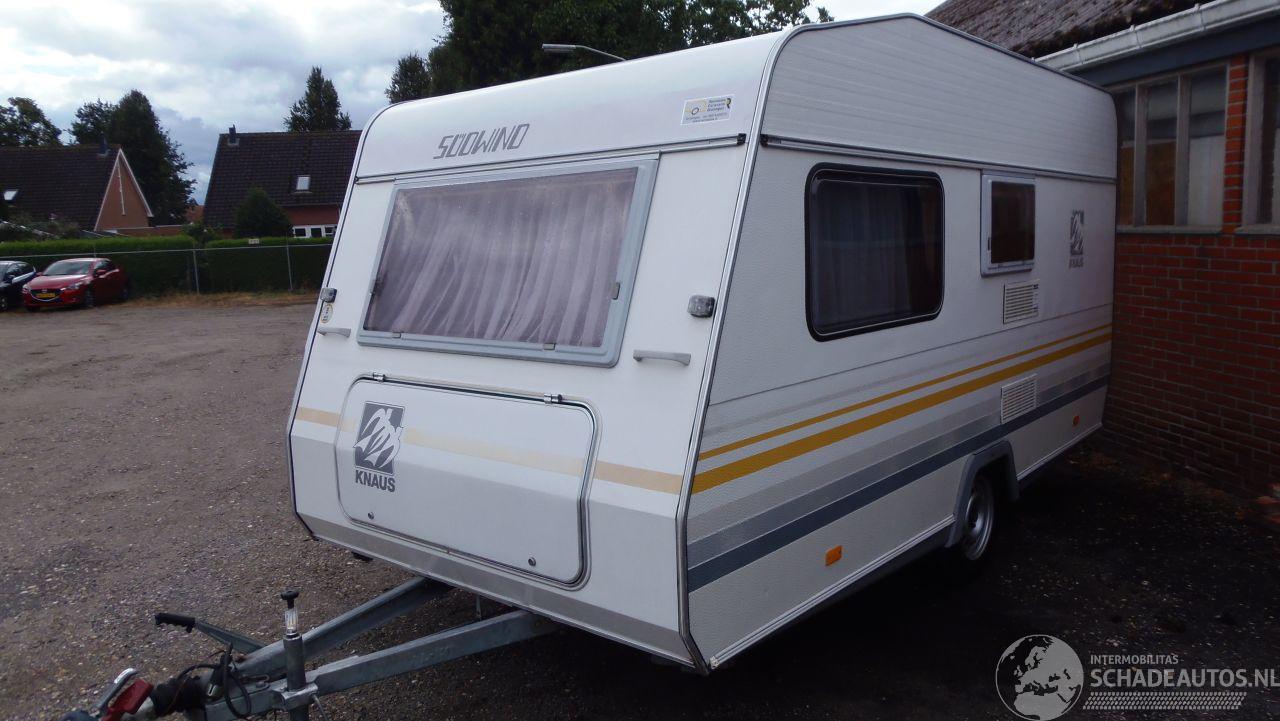 Knaus  Südwind 390