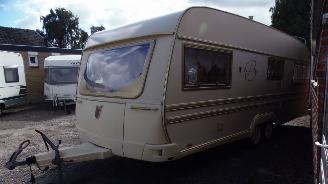 Vaurioauto  caravans Tabbert  Baronesse 640 2004/3