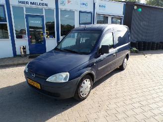 skadebil auto Opel Combo  2003/1