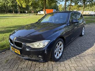 Voiture accidenté BMW 3-serie  2013/1