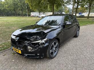 Vaurioauto  passenger cars BMW 1-serie  2013/1