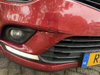 Renault Clio  picture 9