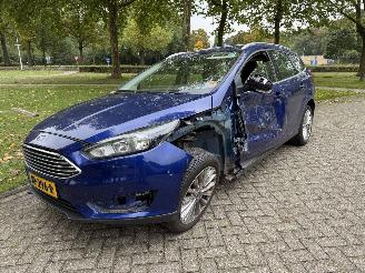 Schadeauto Ford Focus  2016/1
