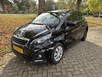 Schadeauto Peugeot 108  2020/1
