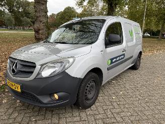 krockskadad bil bedrijf Mercedes Citan  2017/1