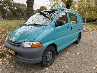 Coche accidentado Toyota Hi-Ace  1998/1