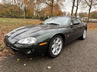 krockskadad bil auto Jaguar Xk-8  1997/1