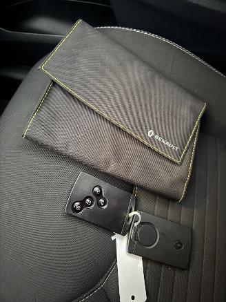 Renault Clio  picture 17