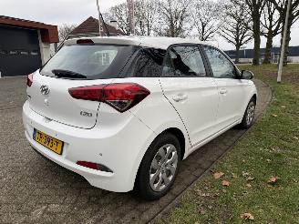Hyundai I-20  picture 5