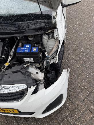 Peugeot 108  picture 11