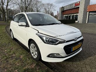 Hyundai I-20  picture 7