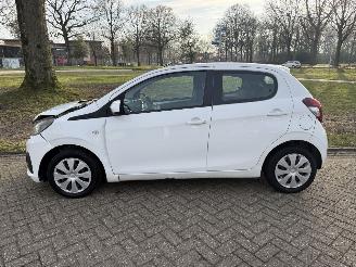 Peugeot 108  picture 2