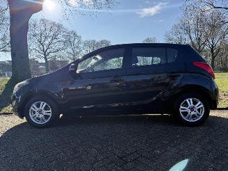 Hyundai I-20  picture 2