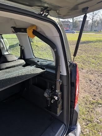 Peugeot Partner Tepee  picture 15