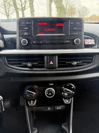 Kia Picanto  picture 17