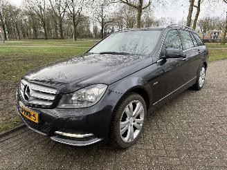 krockskadad bil auto Mercedes C-klasse 180 business class 2011/1
