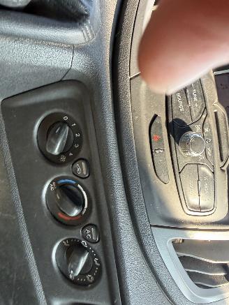 Ford Transit  picture 14