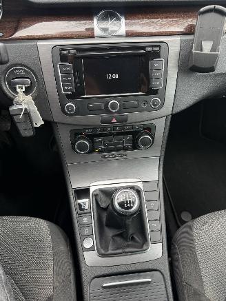 Volkswagen Passat  picture 16