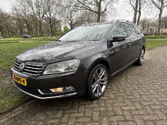 krockskadad bil auto Volkswagen Passat  2010/1