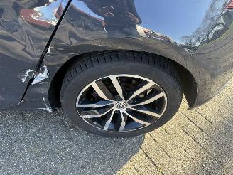 Volkswagen e-Golf  picture 14