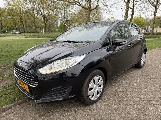skadebil auto Ford Fiesta  2015/1