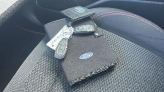 Ford Fiesta  picture 8