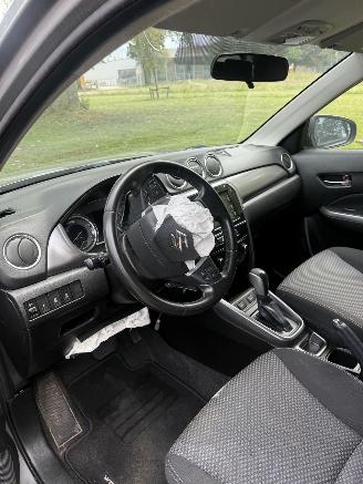 Suzuki Vitara  picture 16