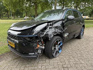skadebil auto Lynk & Co 01  2022/1