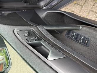 Volkswagen e-Golf  picture 17