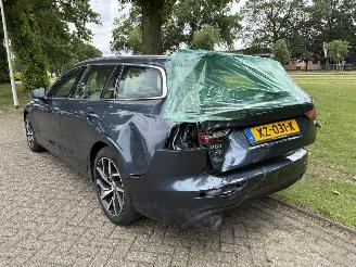 Volvo V-60  picture 3