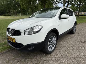 Damaged car Nissan Qashqai  2010/1