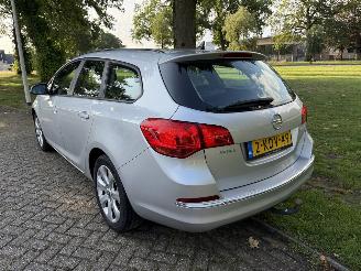 Opel Astra SPORTS TOURER picture 3