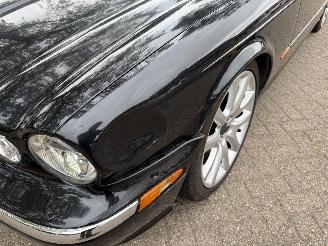 Jaguar XJ  picture 9