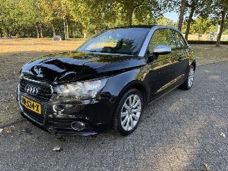 Vaurioauto  passenger cars Audi A1  2011/1