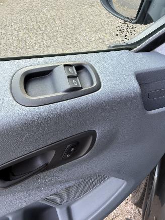 Ford  Transit picture 9