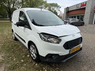 Ford Transit COURIER picture 7