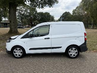 Ford Transit COURIER picture 2