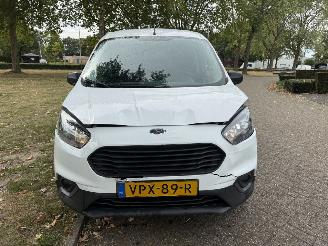 Ford Transit COURIER picture 8