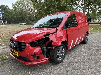 Vaurioauto  commercial vehicles Mercedes Citan  2022/1