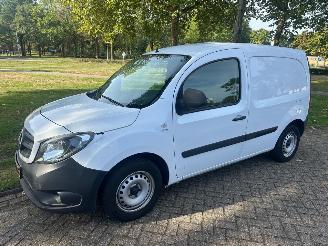 damaged commercial vehicles Mercedes Citan  2019/1