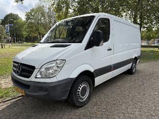 krockskadad bil bedrijf Mercedes Sprinter  2007/1