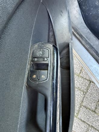 Opel Corsa  picture 9
